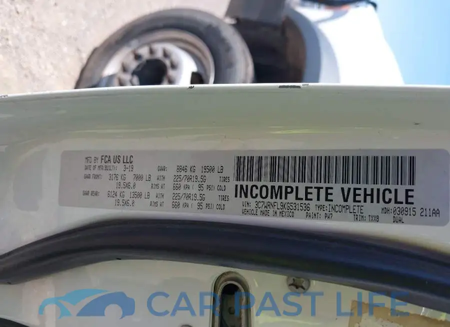 3C7WRNFL9KG531536# 8