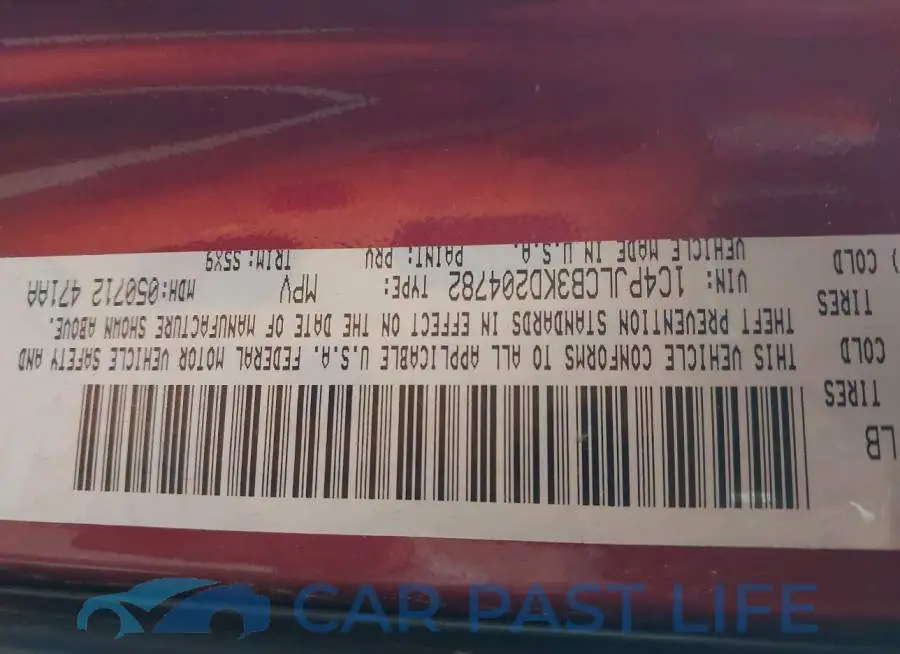 1C4PJLCB3KD204782# 9