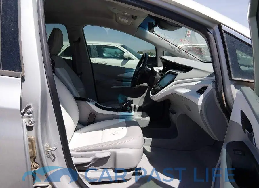 1G1FZ6S0XK4137211# 5