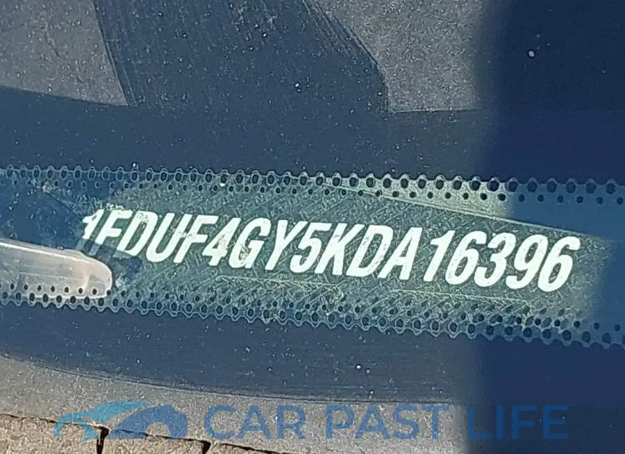 1FDUF4GY5KDA16396# 17