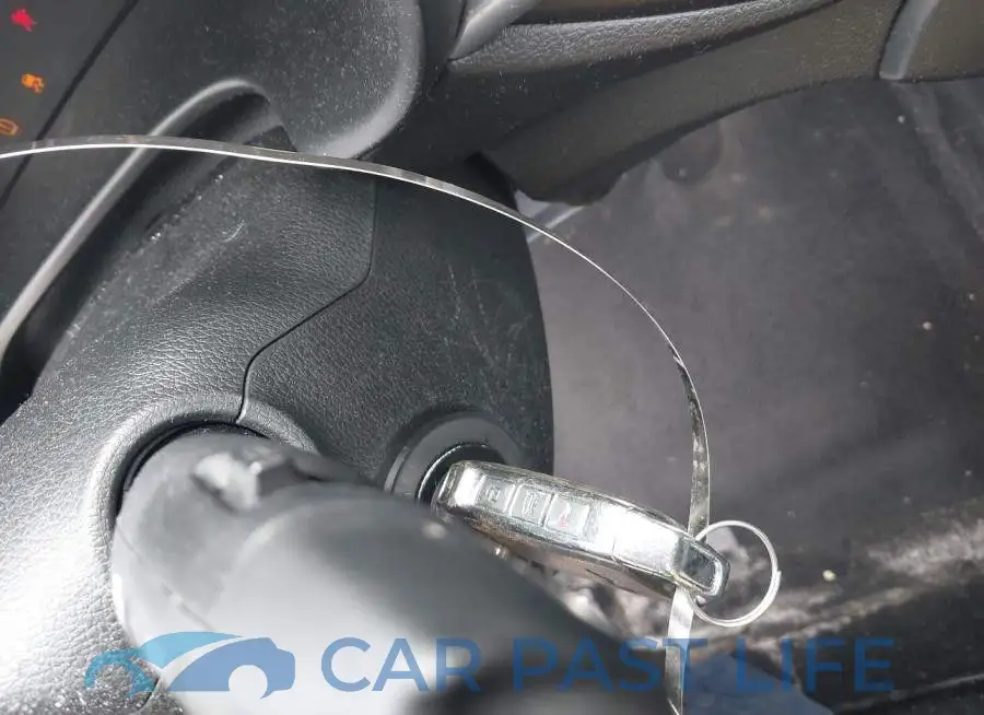 3KPF24AD4RE759266# 11