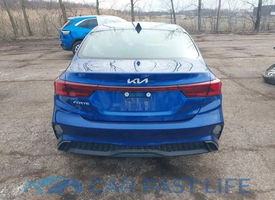 3KPF24AD4RE759266# 16