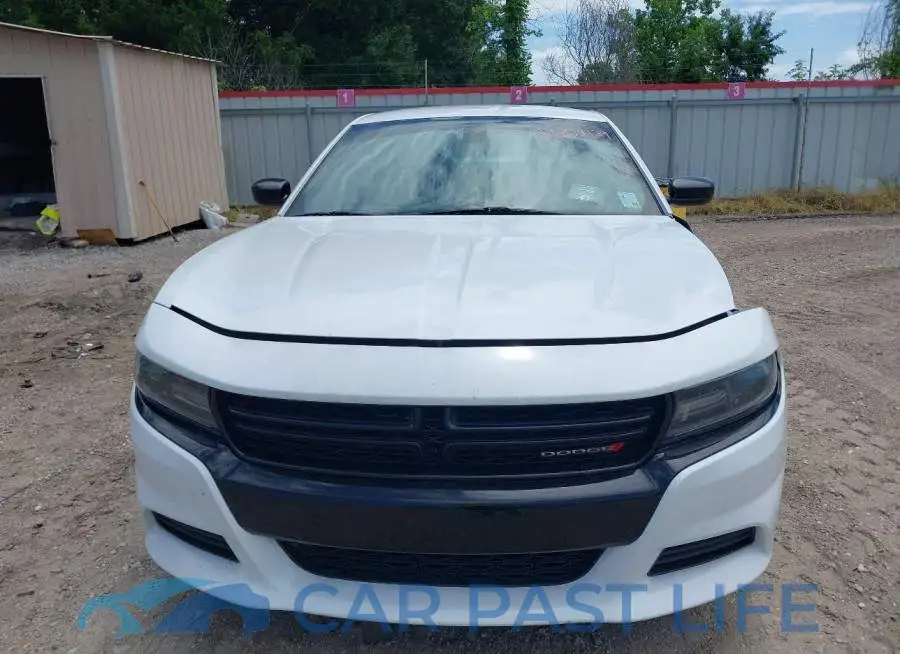 2C3CDXBG8JH174243# 13