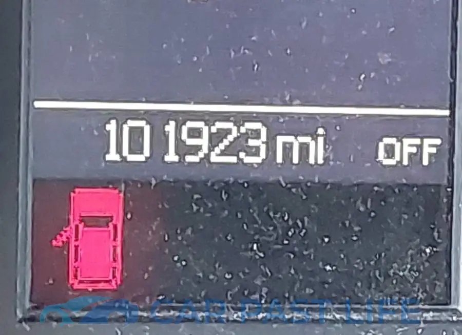 2C4RDGEG0KR716626# 15