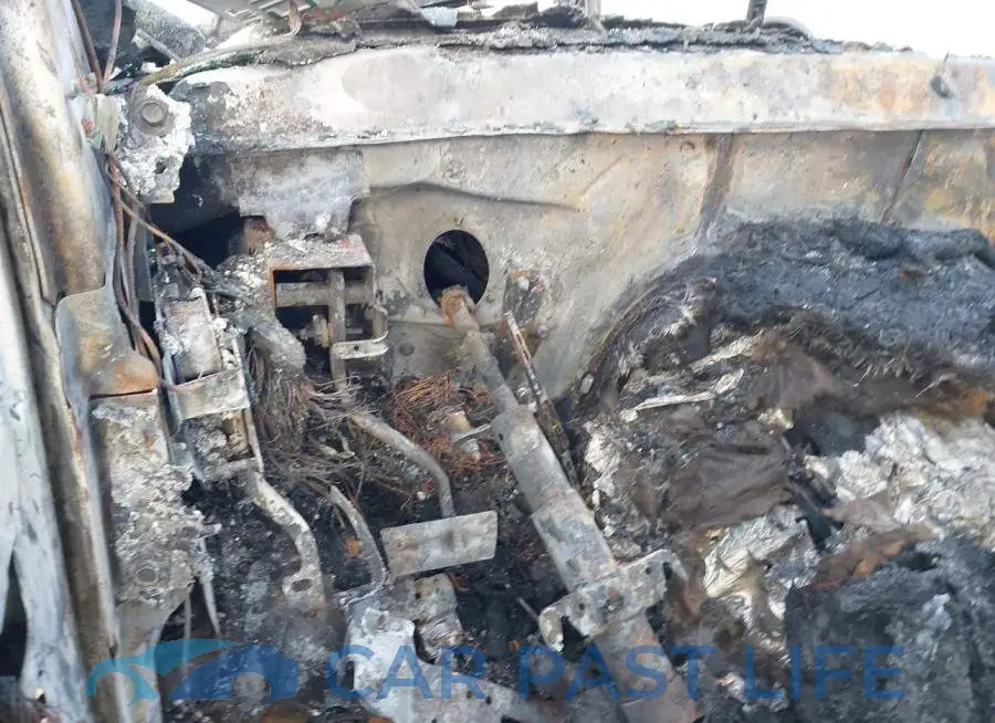 1GCWGAFG3J1183180# 7