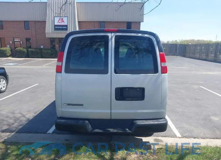 1GCWGAFG3J1314172# 16