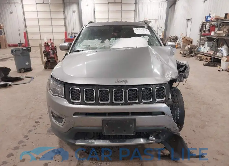 3C4NJDCB8MT590920# 12