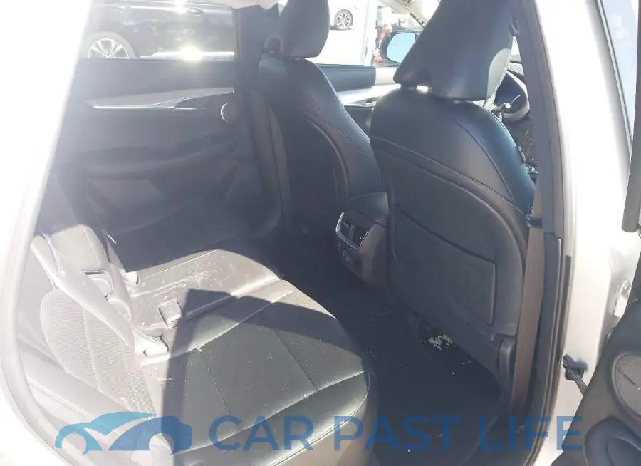 3PCAJ5M11KF100288# 8