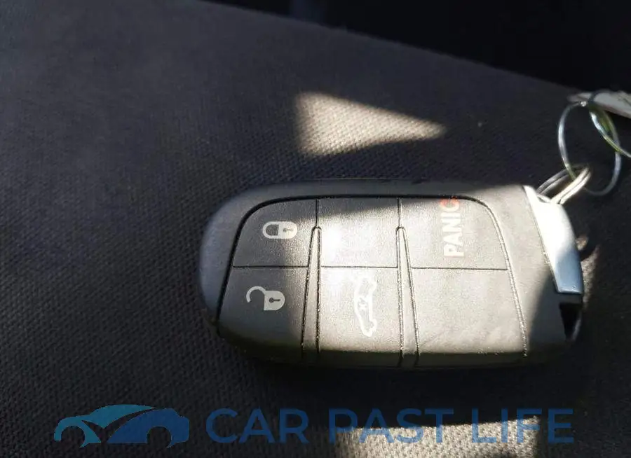 2C3CDZAG7MH552716# 11