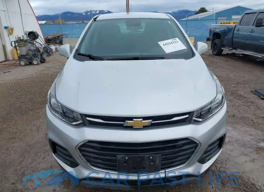 KL7CJNSB3JB719607# 12
