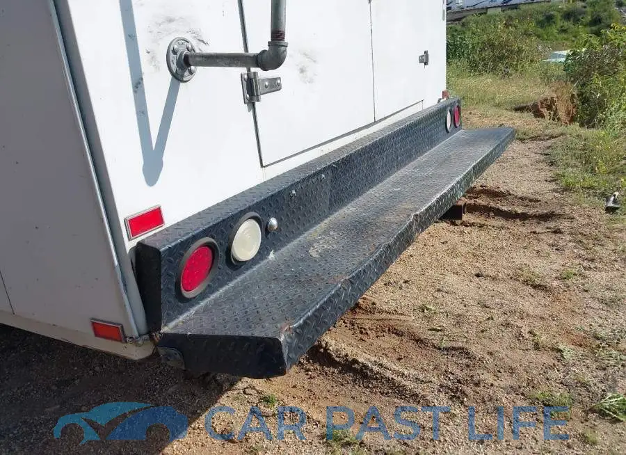 1FDWE3F64JDC36844# 11
