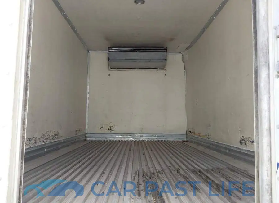 3C7WRMCL6JG263882# 6