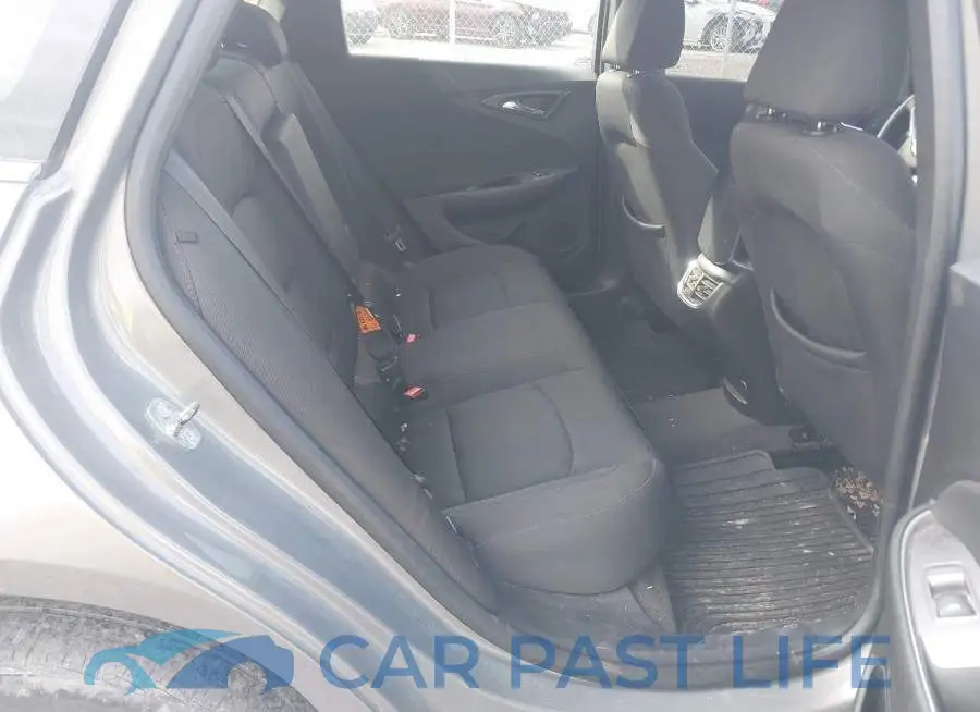 1G1ZD5ST1JF215443# 8