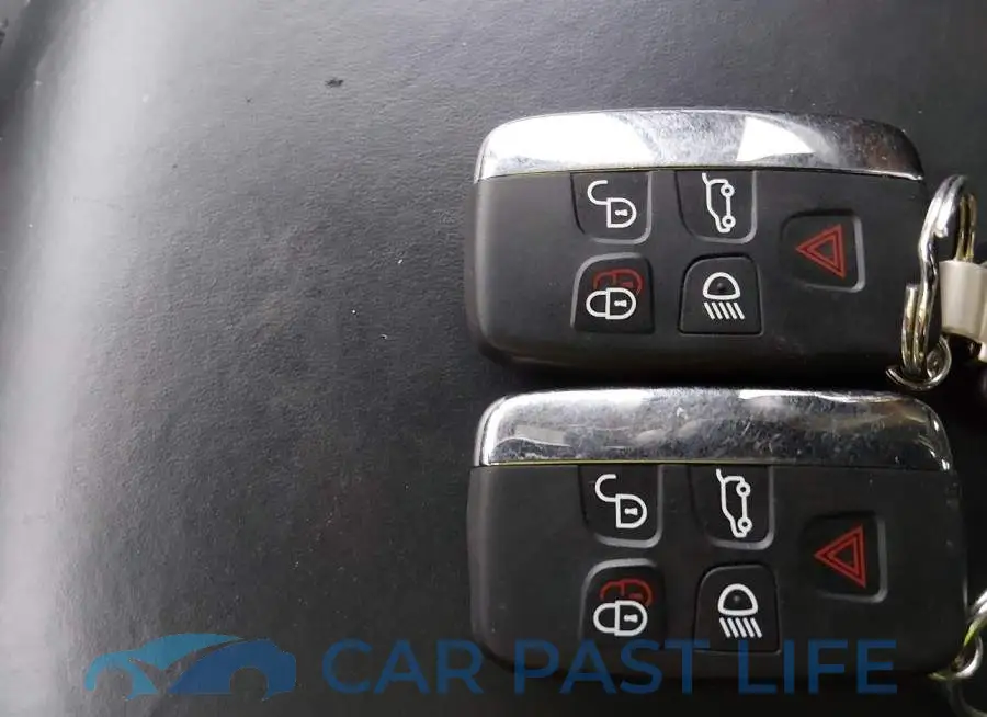 SALAK2V66GA836027# 11