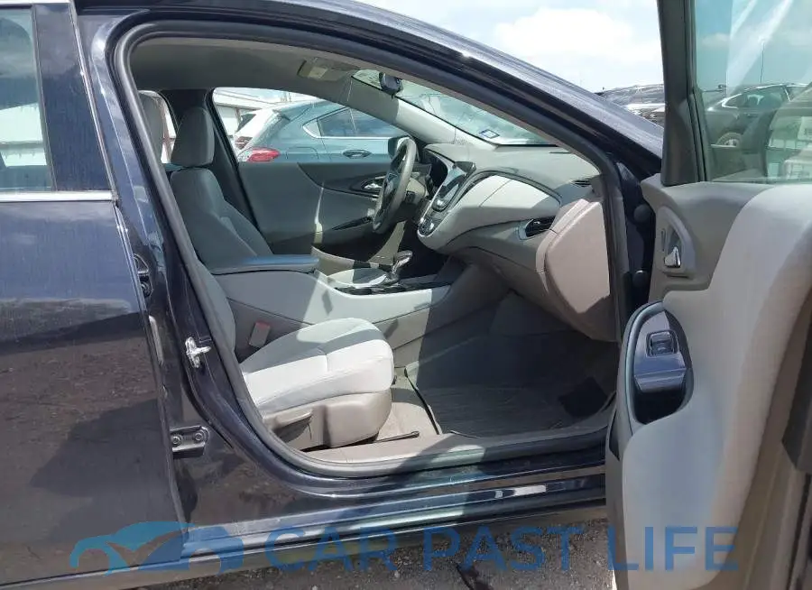 1G1ZB5ST8NF209960# 5