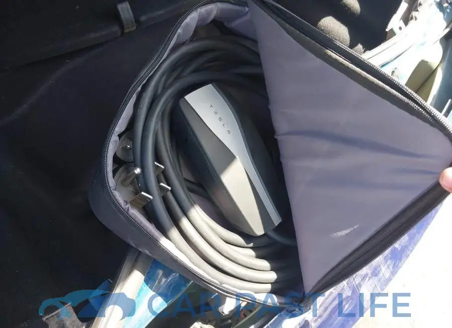 5YJ3E1EA5JF050028# 21