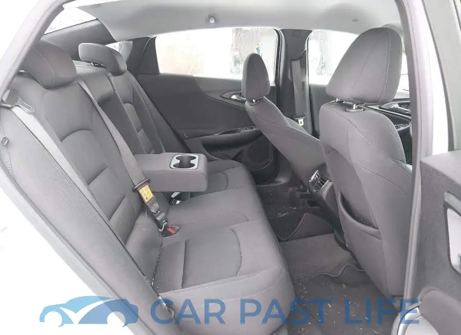 1G1ZD5ST1PF234874# 8
