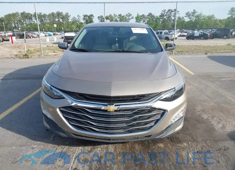 1G1ZD5ST5NF112421# 12