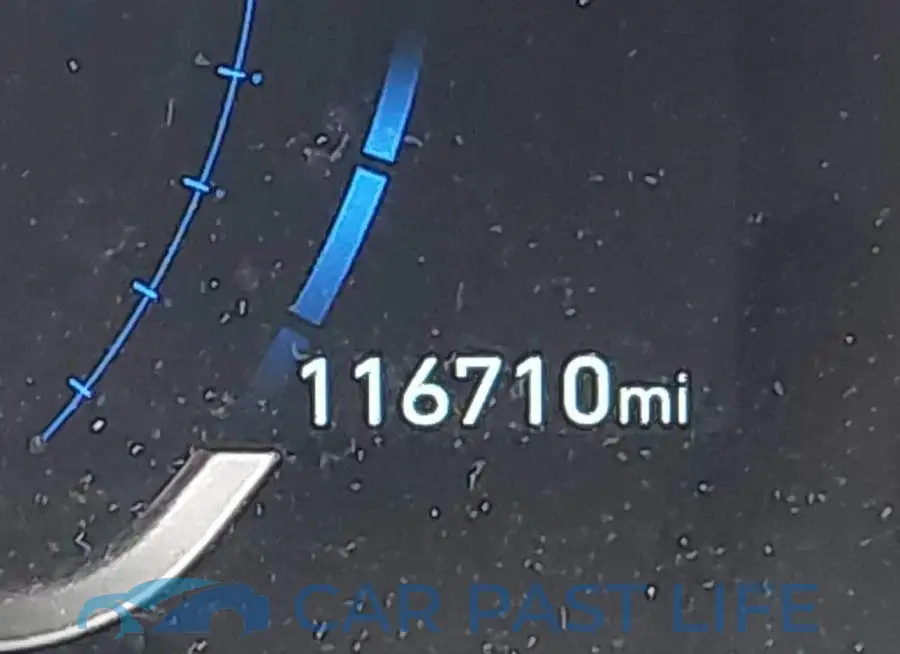 5NMS33AD4LH165735# 16