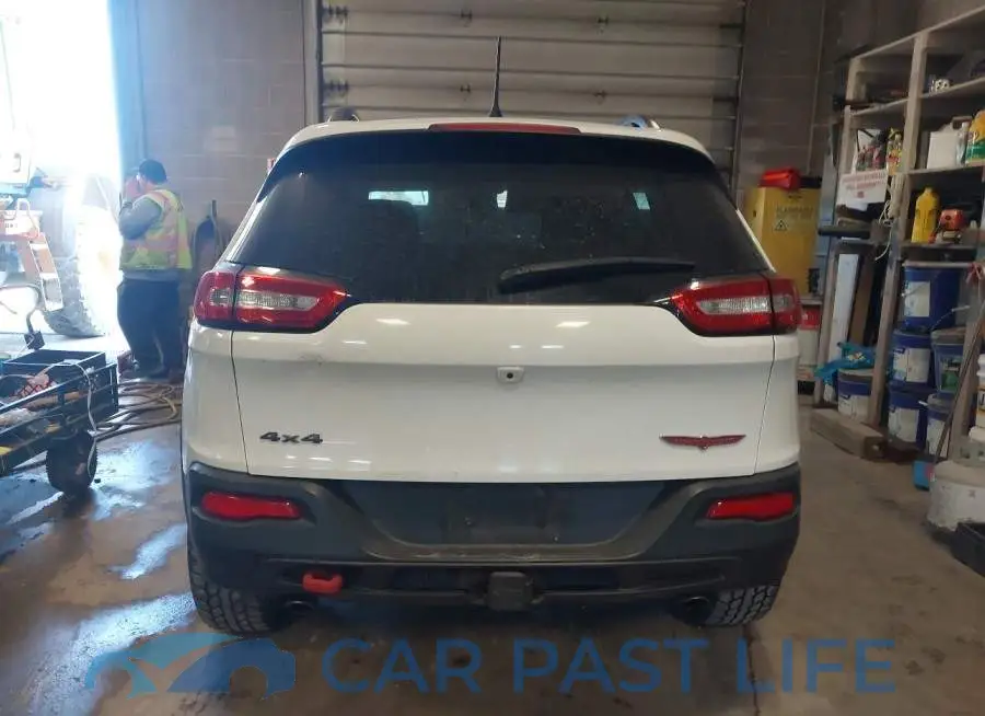 1C4PJMBS1GW163927# 16