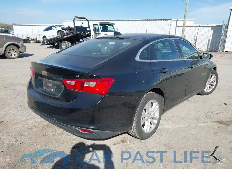 1G1ZD5ST0JF189739# 4
