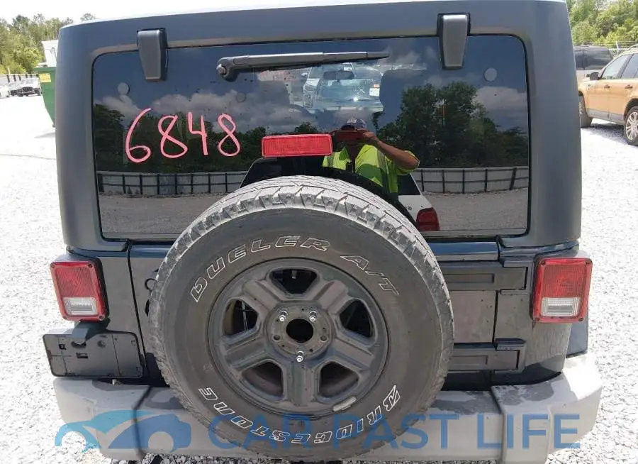 1C4BJWDG3HL719723# 16