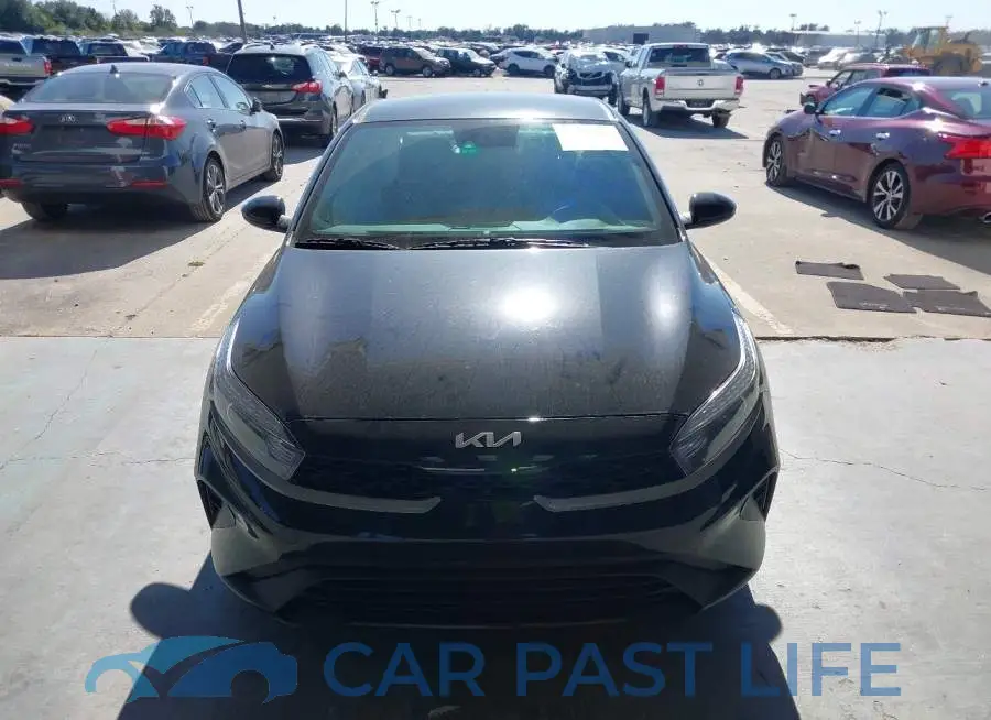 3KPF24AD9RE781487# 12