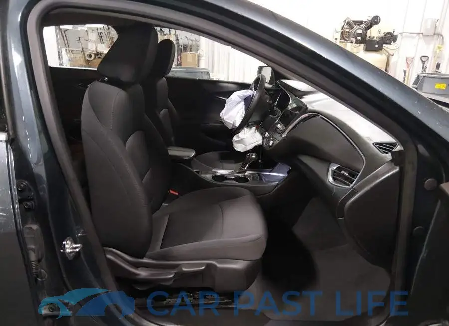 1G1ZD5ST8KF145408# 5