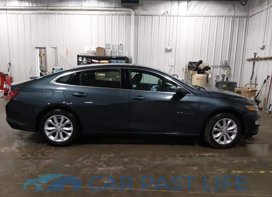 1G1ZD5ST8KF145408# 13