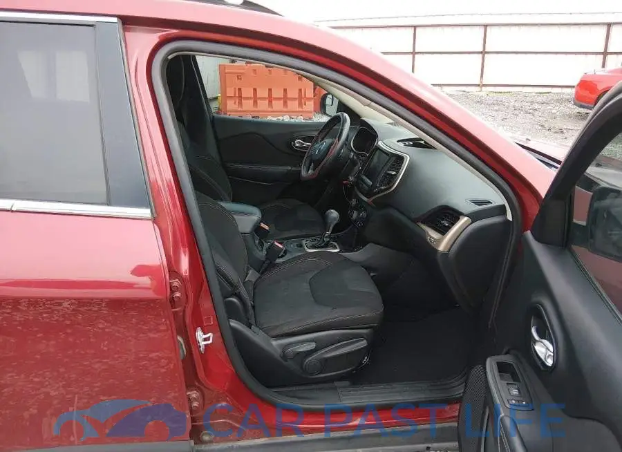 1C4PJLCB8GW184587# 5