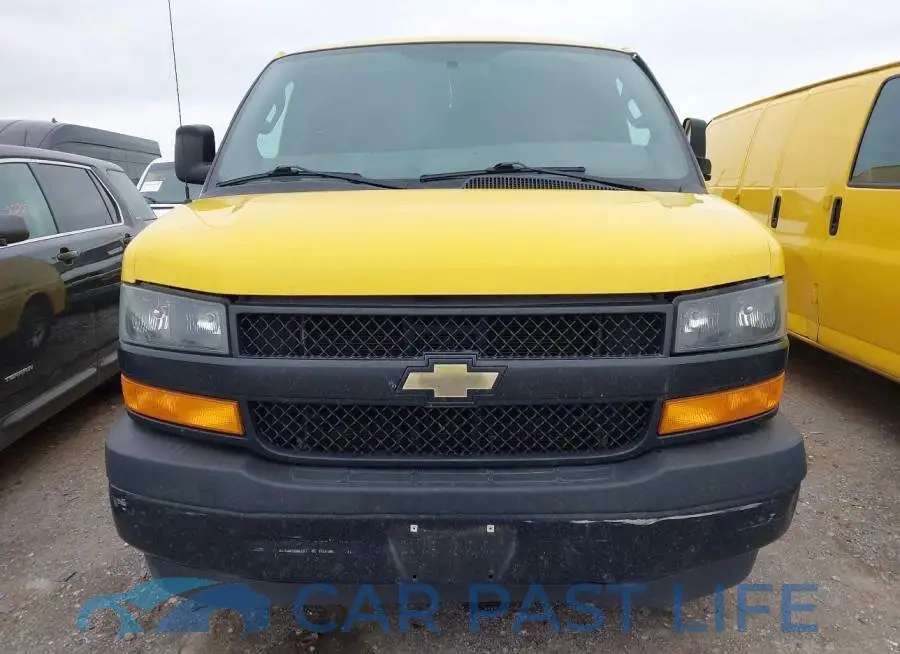 1GCWGAFG2J1316527# 12