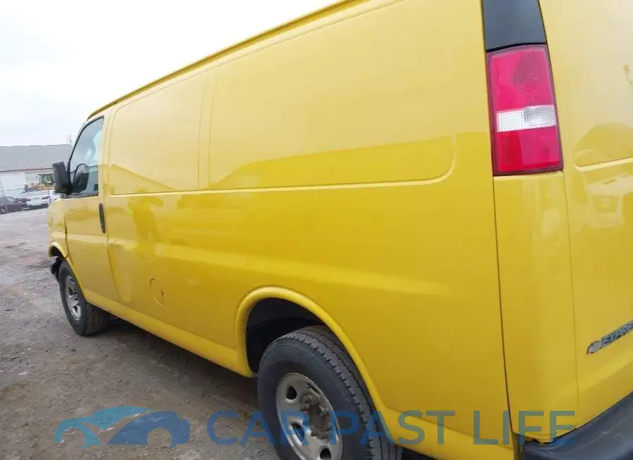 1GCWGAFG2J1316527# 14