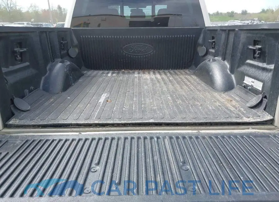 1FTEW1EG9JFA10640# 16