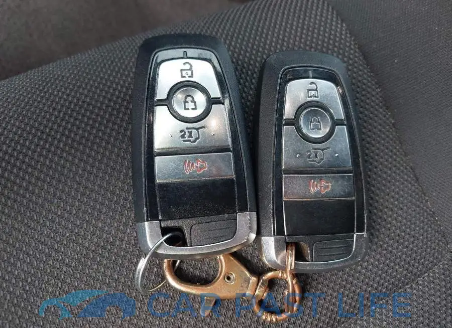 1FMJK1FT3KEA10612# 11
