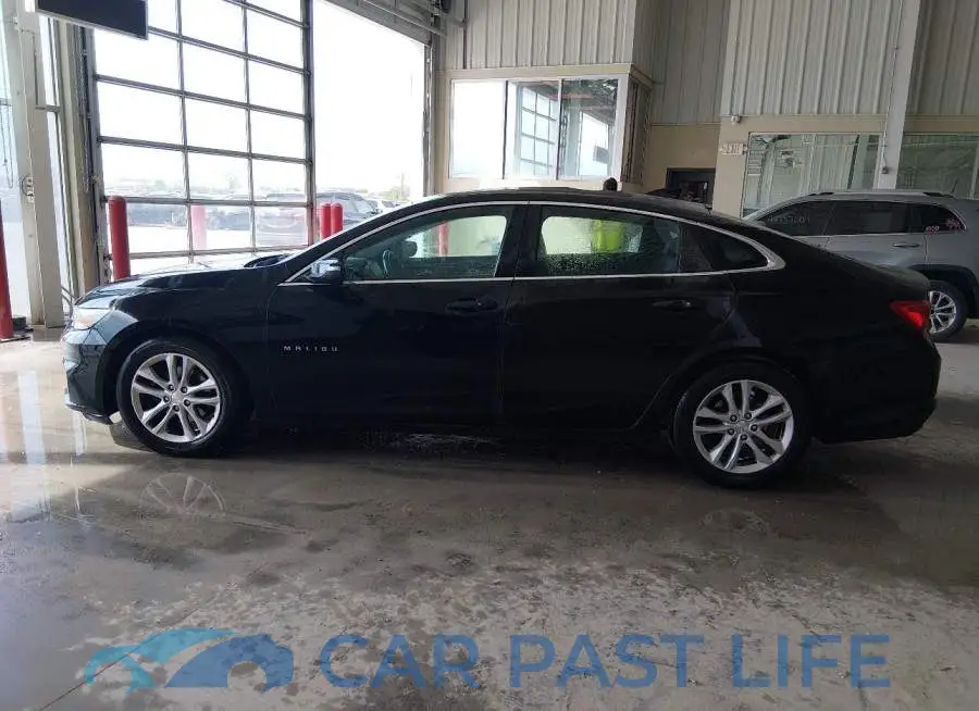 1G1ZD5ST0JF235831# 14