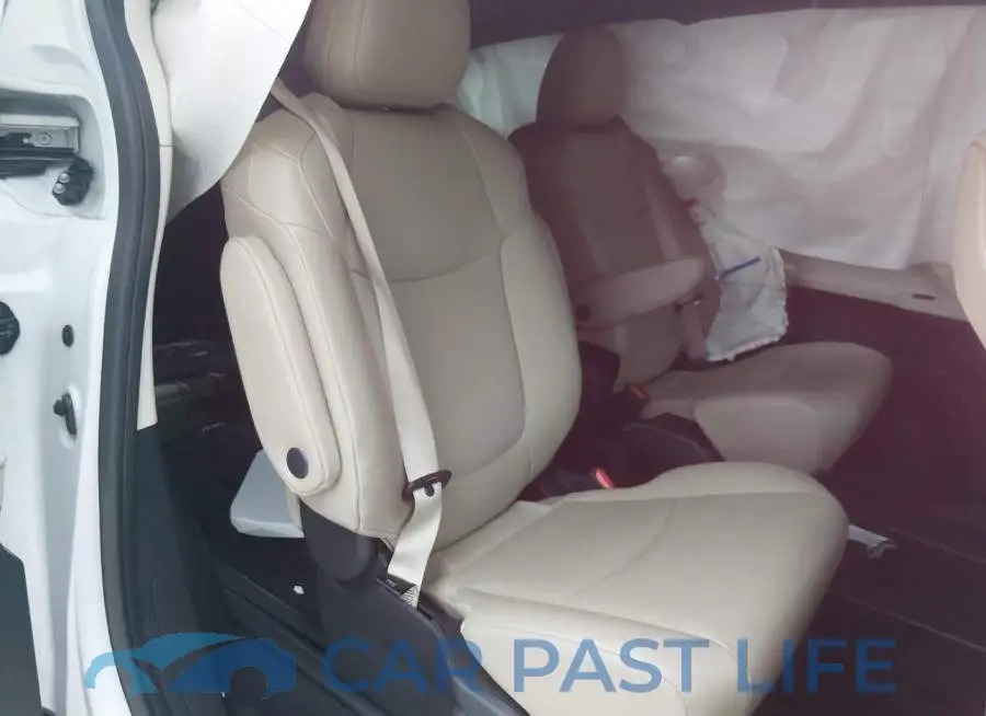 5TDJSKFC7RS149043# 8