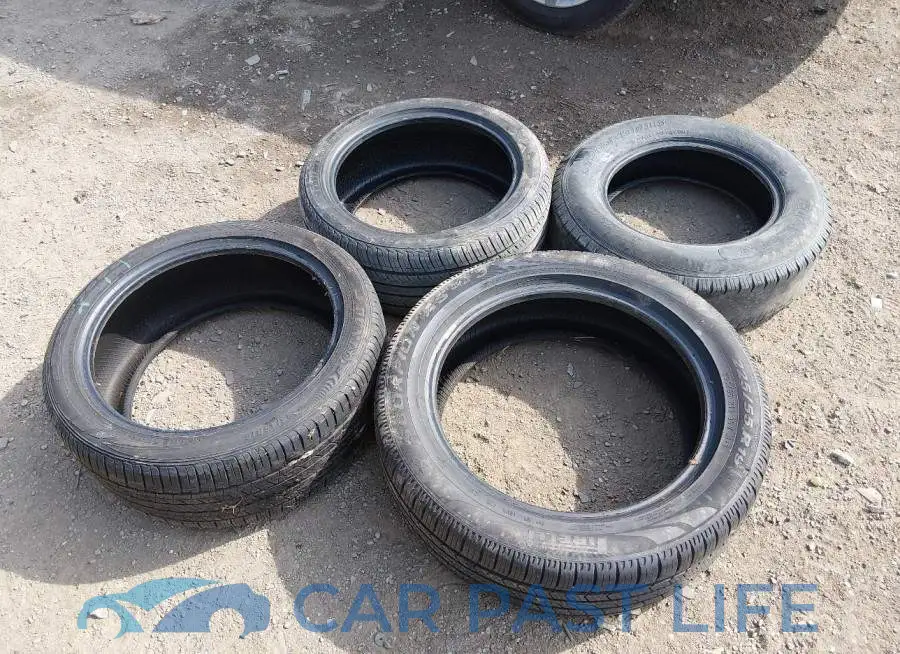1G1ZE5STXHF125280# 18