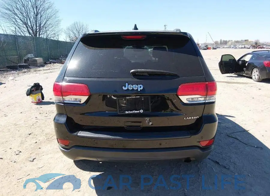 1C4RJEAG2JC168493# 16
