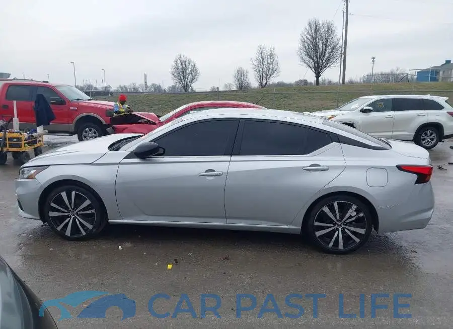 1N4BL4CV6LC142781# 14